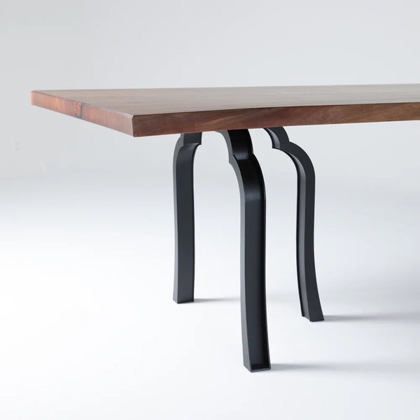 table KATOUMADO