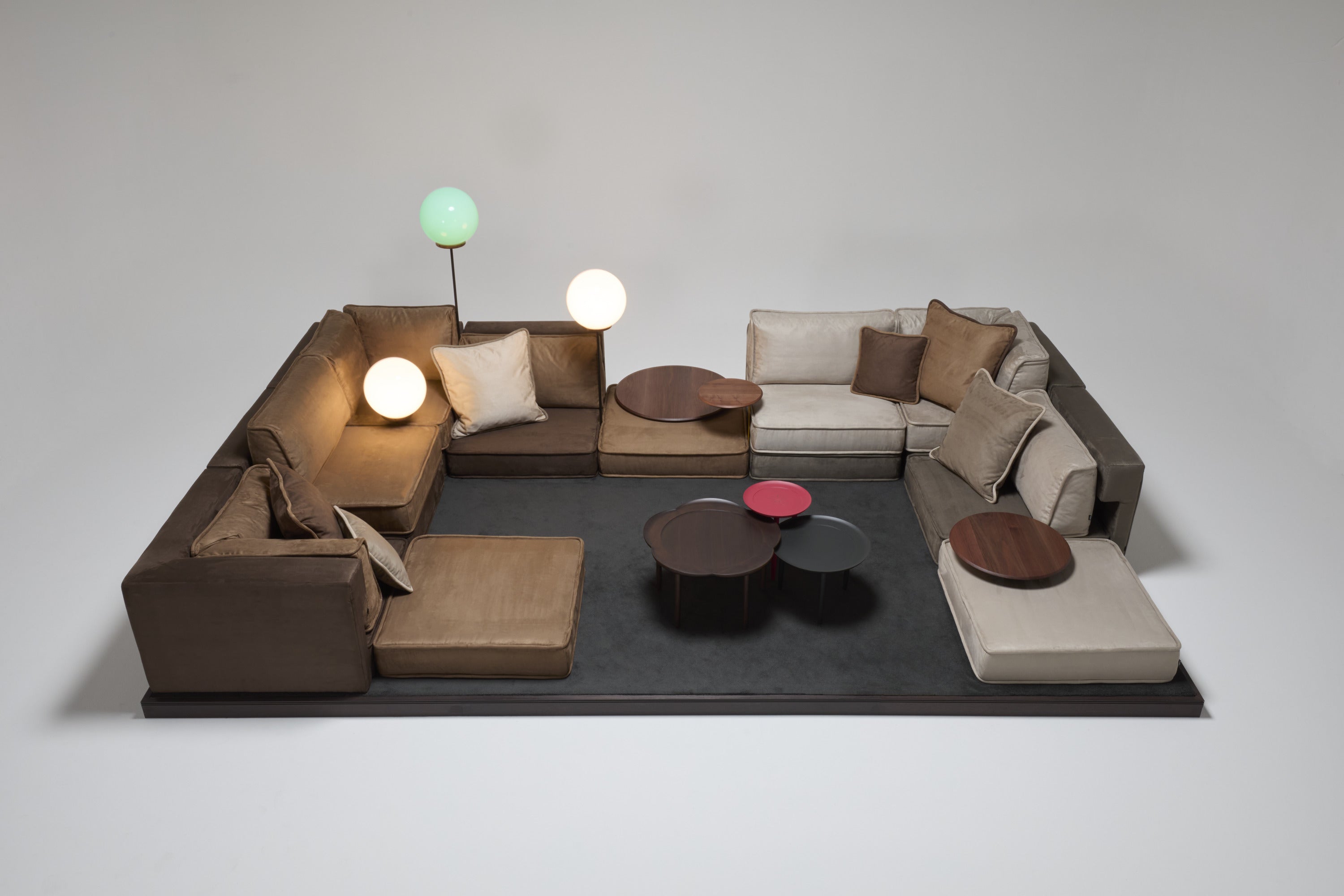 美品■AREA TOKYO/エリア■ヴァニティ■3人掛けソファ■カーブソファ■ 3人掛ソファ シアン 5942 【大型商品配送】の通販｜東京インテリア公式通販